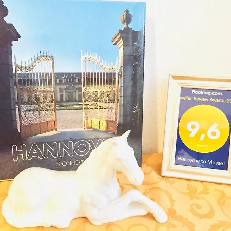 Apartment Welcome To Messe! Two-bedroom Smartapartment &balcony Hannover