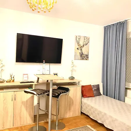 Apartment Welcome To Messe! Two-bedroom Smartapartment &balcony *