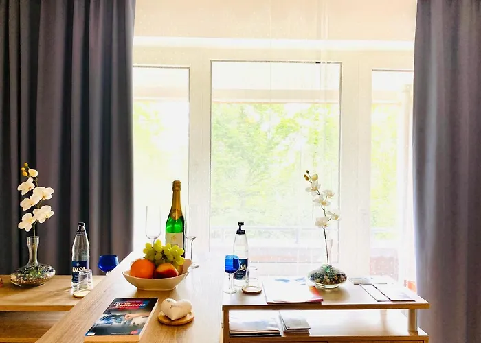 Welcome To Messe! Two-bedroom Smartapartment &balcony Апартаменты Ганновер